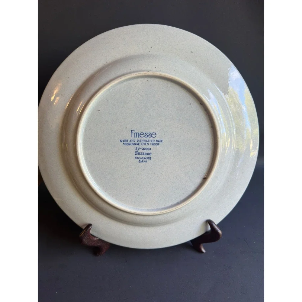 Finesse stoneware dinner